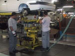 Ajutor de stat de peste 170 milioane lei pentru două companii din industria auto